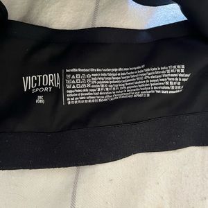 Vicoria Secret sport bra, 38c. Pre loved. Black with pale pink accents